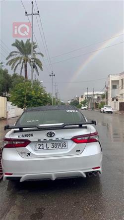 تۆیۆتا کامری